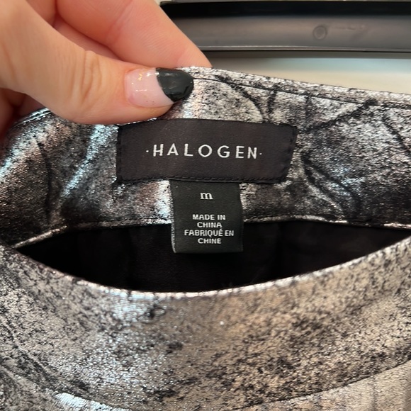 Halogen metallic skirt. size: Medium - Picture 2 of 2
